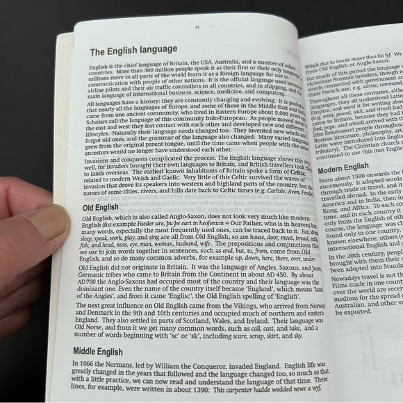 Oxford Pocket School Dictionary paperback 2002 edition - Picture 9 of 12